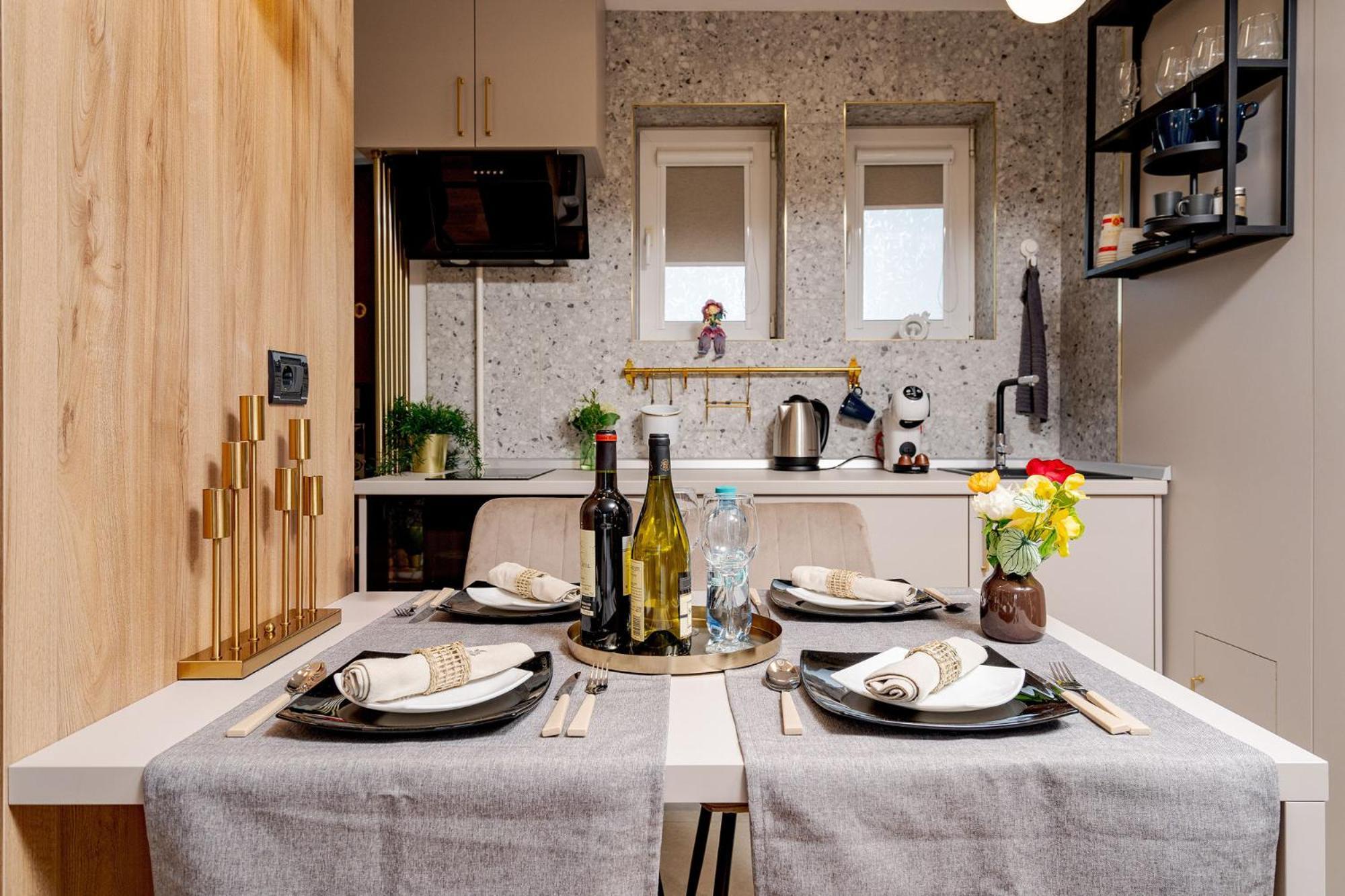 Romana Vibe Elegance In The Heart Of The City بوخارست المظهر الخارجي الصورة